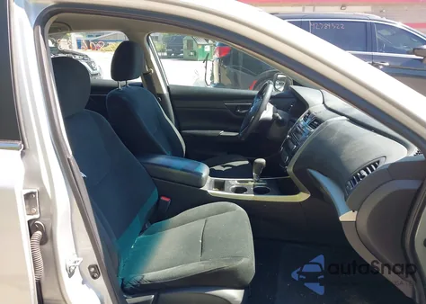 2015 Nissan Altima 2.5 S из США, поврежденный, VIN 1N4AL3AP1FN407769